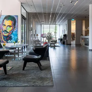 4* Szálloda Western Park